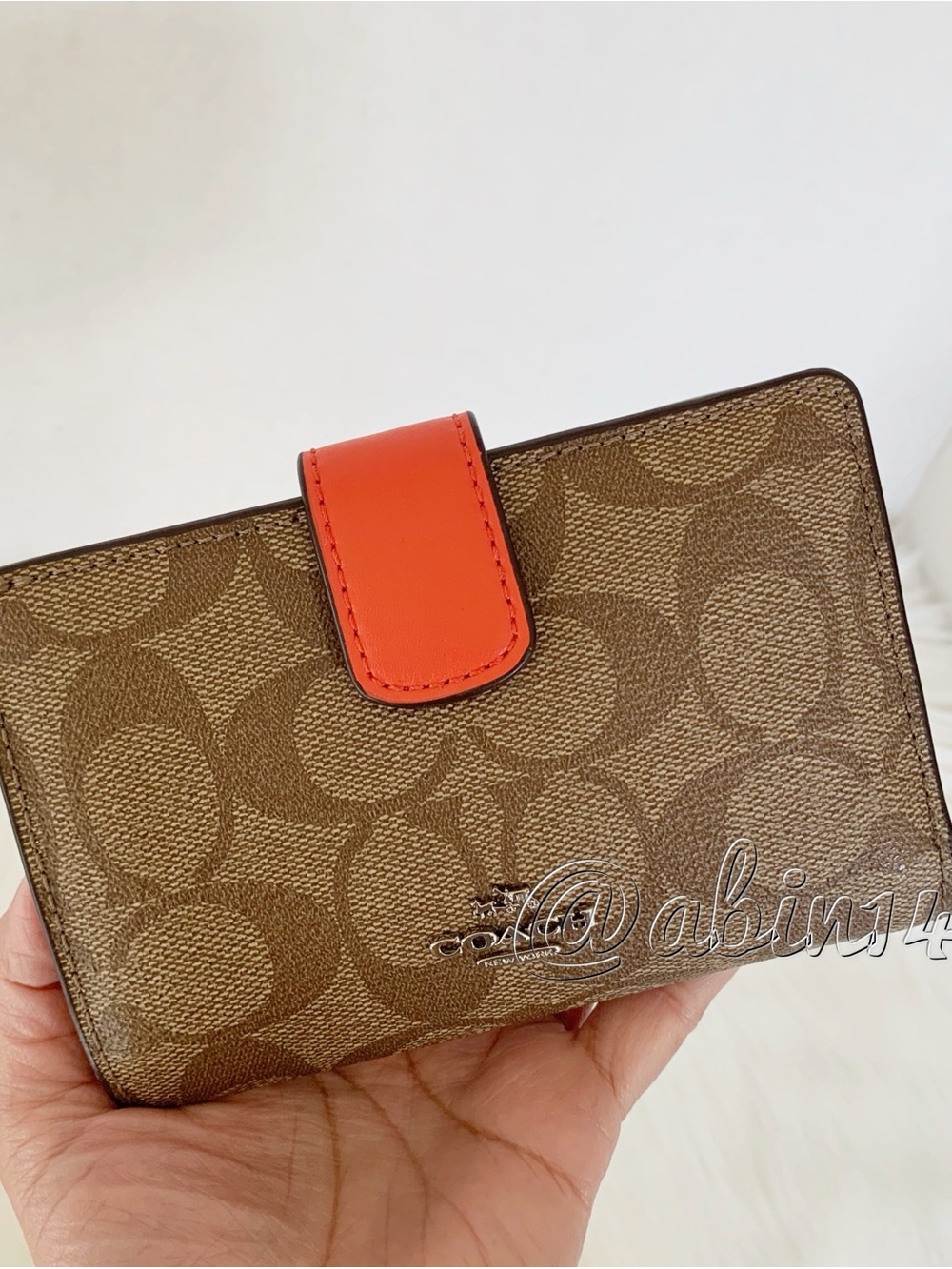 Coach Medium Signature Wallet
